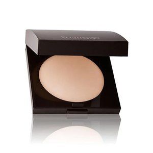 Laura Mercier Matte Radiance Baked Powder